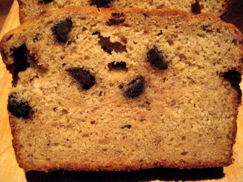 Peanut Butter Banana Chocolate Chip Bread | Adventures of a Hungry Redhead